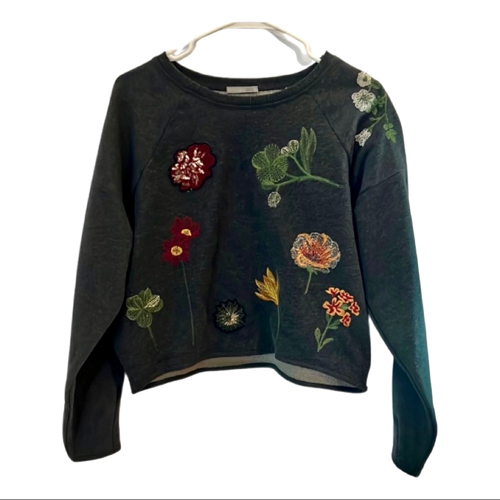 Zara crop sweatshirt Size S